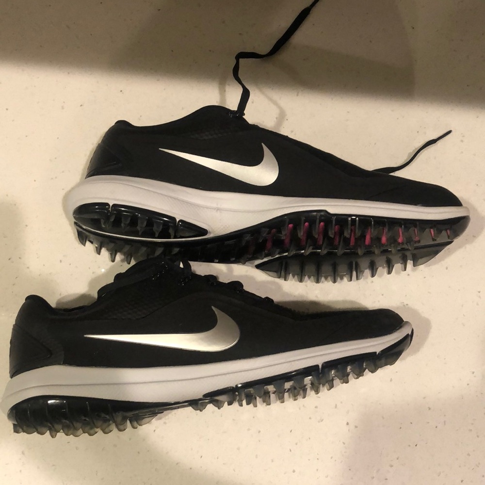 Women’s Nike Lunarlon Golf shoes size 9.5